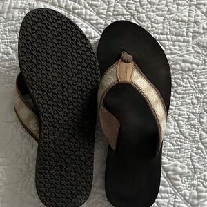 L.L. Bean Brown and Tan Women's Sandals